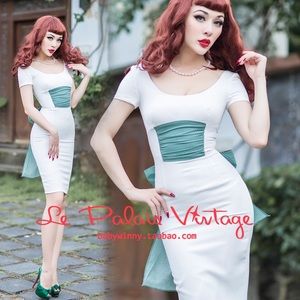 Le Palais Vintage Self-tie Bow Bodycon Dress